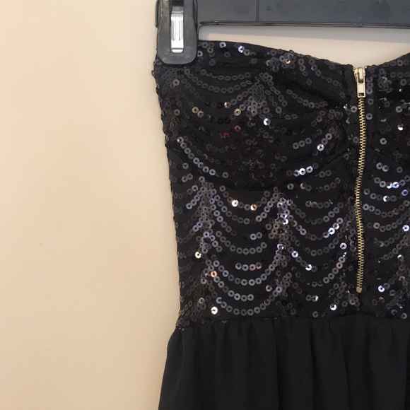 Black Sequin Chiffon Mini Dress with Zipper Detail - Picture 2 of 5